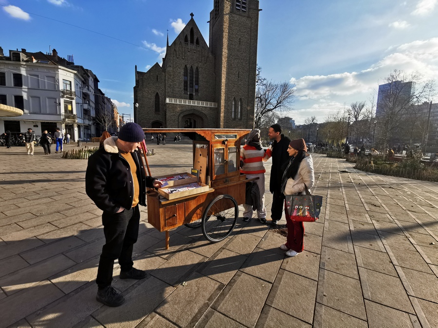 tuktuk book tour